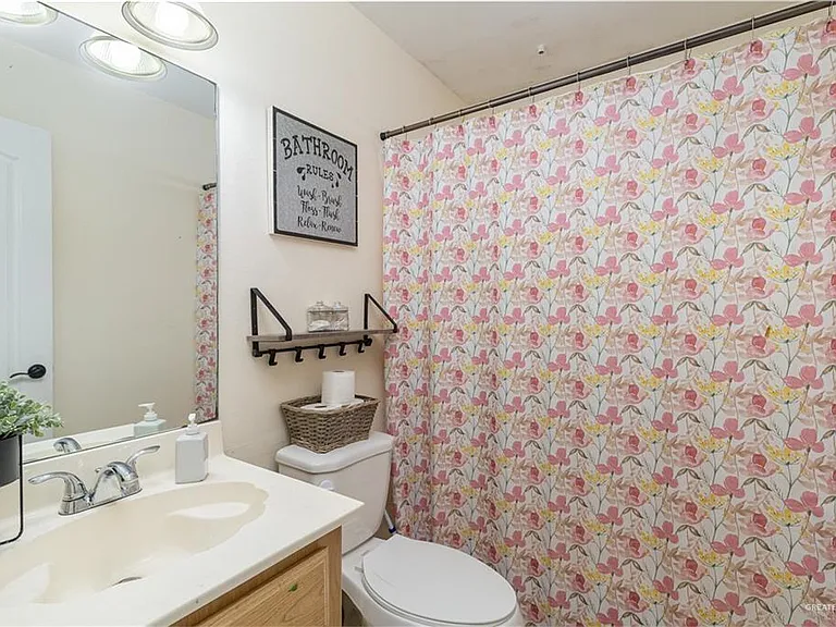 1510 Arboledas Dr — Photo 10