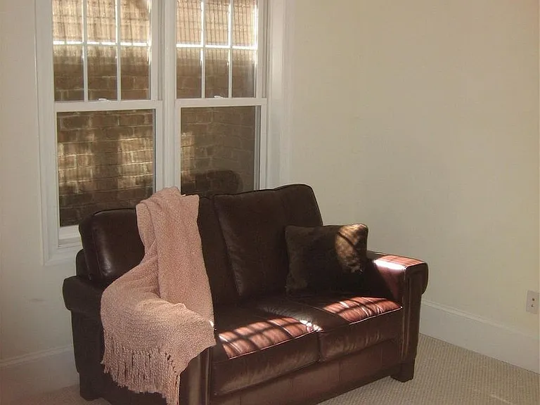118 Finsbury St — Photo 7