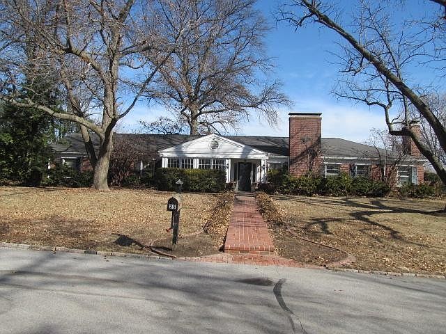 1st image of 25 Maryhill Dr