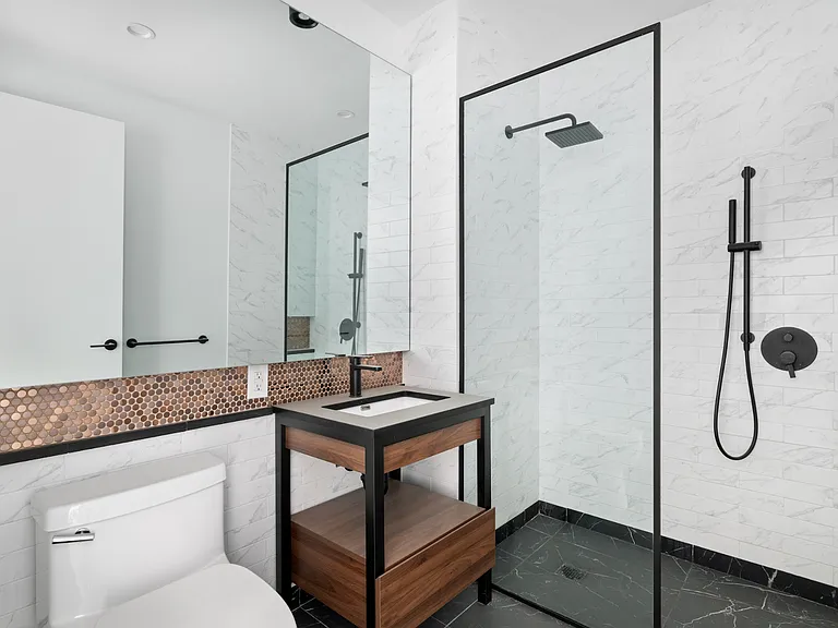 224 W 124th St #1700 — Photo 10