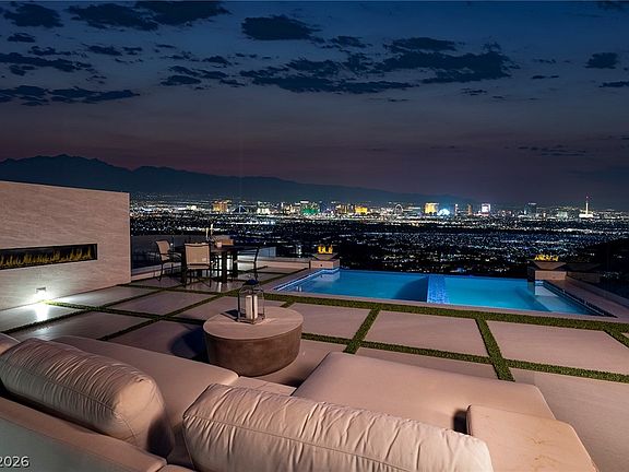 3rd image of 665 Overlook Rim Dr