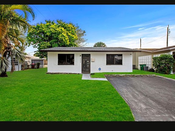 2nd image of 5404 NW 25th Avenue