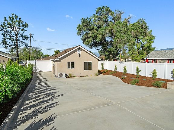 2nd image of 1318 Malachite Ave #B