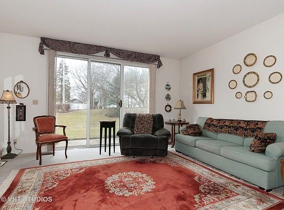 2nd image of 1815 Lucylle Ct
