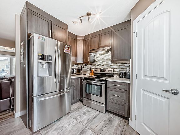 5th image of 12833 123rd St NW #1