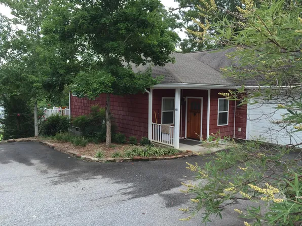 410 Hidden Lakes Ln, Waterloo, SC 29384
