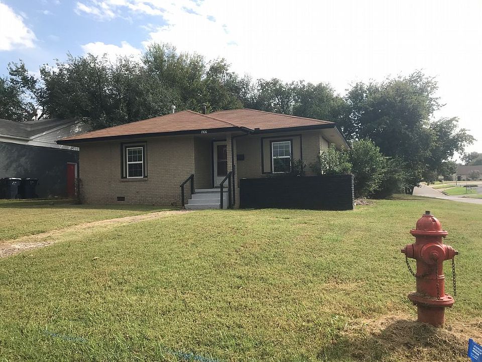 1st image of 1900 NE 29th St