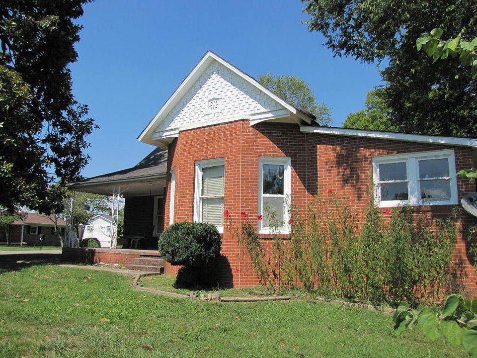 1st image of 606 Heins Ct