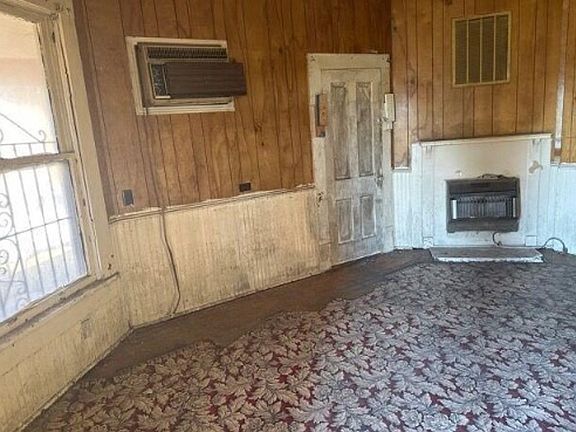Additional Living Room