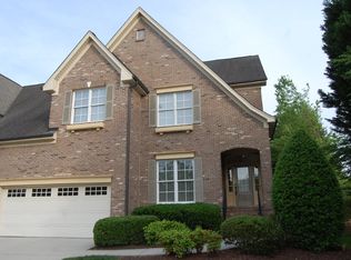 15 Linden Ln, Greensboro, NC 27410