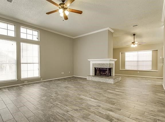 2nd image of 4133 Clary Dr