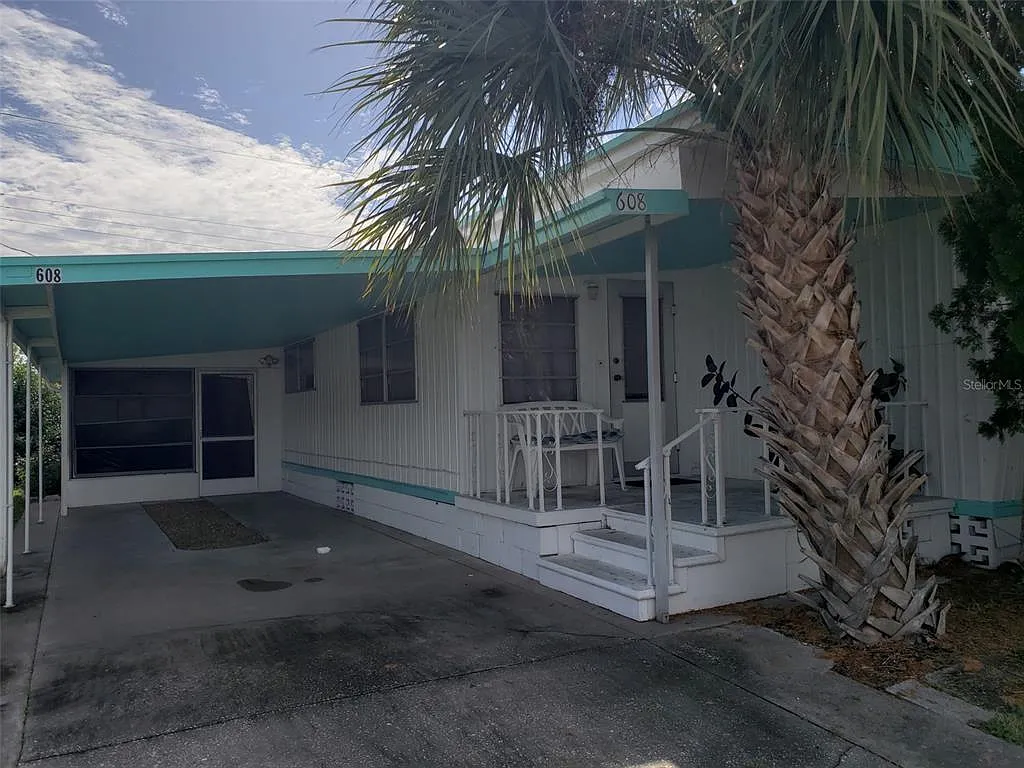 2 bed, 1.5 bath, 760 sqft, $2,200 — Photo 2