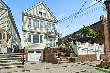 7 Edwards Court