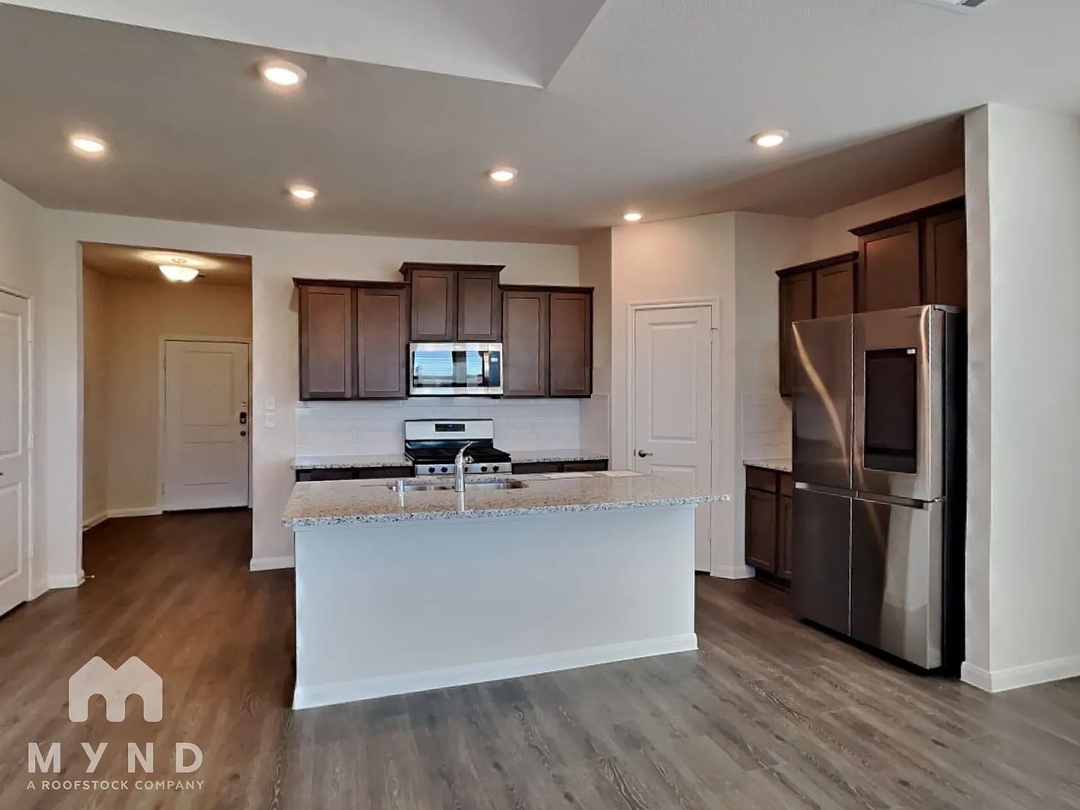 4 bed, 3.0 bath, 2193 sqft, $2,375 — Photo 2