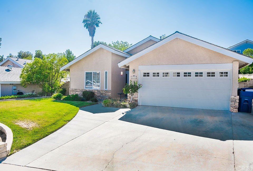1st image of 27731 Pine Cove Cir