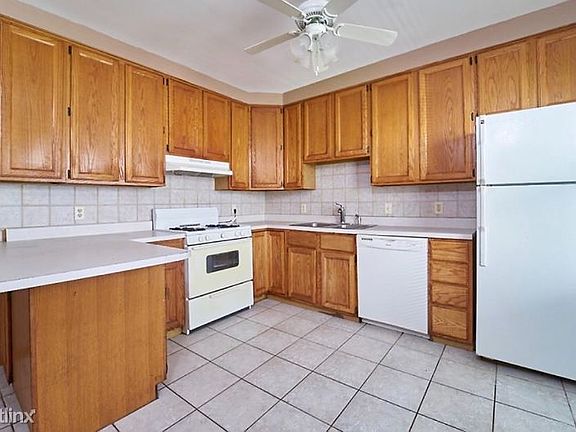 2nd image of 3311 Sheridan Ave N