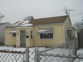 1st image of 13917 S Hoxie Ave