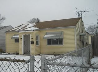 13917 S Hoxie Ave, Burnham, IL 60633