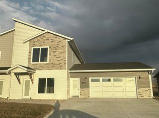 218 Ivy Ln, Crooks, SD 57020