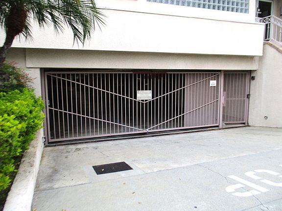 4th image of 335 S Sierra Madre Blvd APT 107