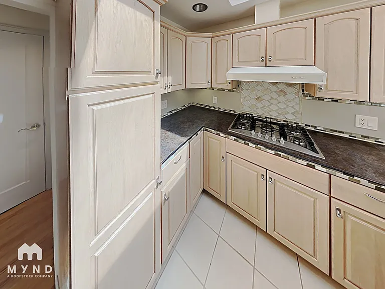 10924 Barranca Dr — Photo 10