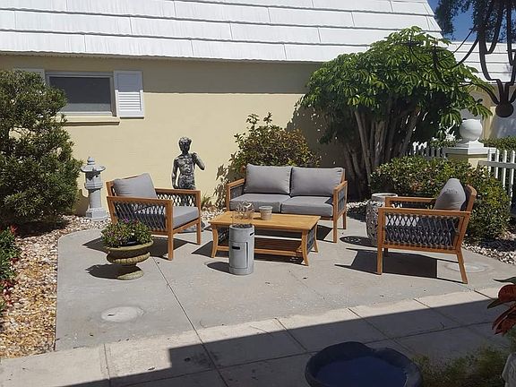 Ourdoor private patio