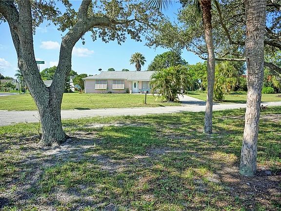 2nd image of 1602 SE Avanti Ct