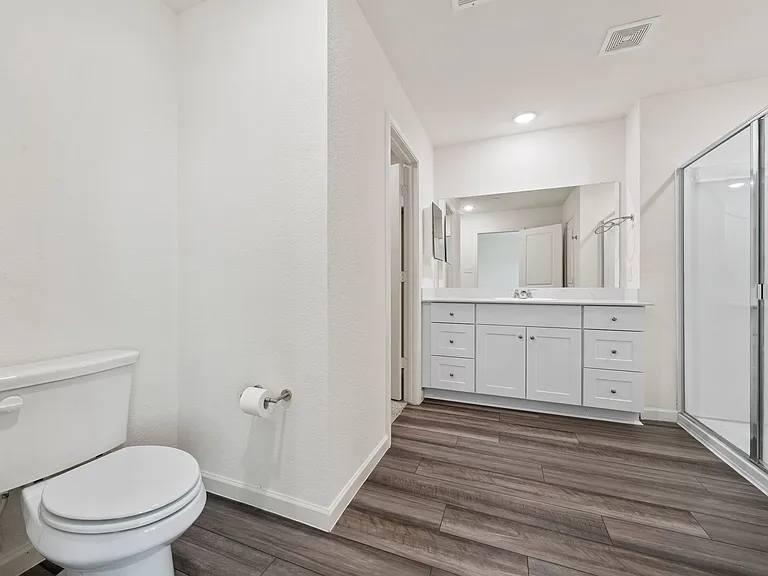 233 Berthe Ct — Photo 34
