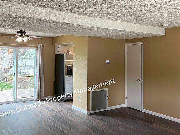 4th image of 3058 Hill Ave
