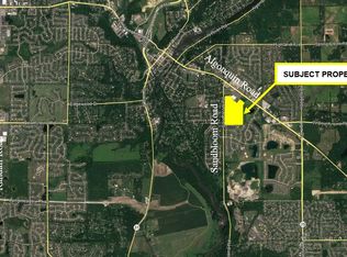 1659 E Algonquin Rd, Algonquin, IL 60102