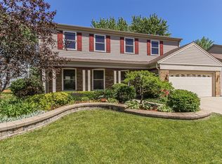 643 Primrose Ln, Schaumburg, IL 60194