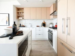 4988 Bennett St #2503, Burnaby, BC V5H0L1