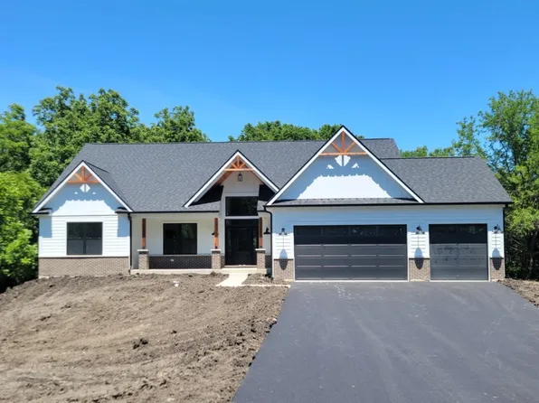 15715 Hoods Cir, Newark, IL 60541