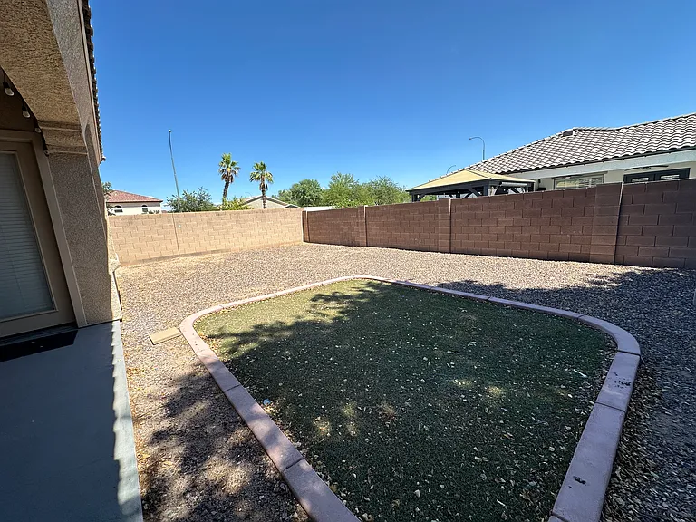 791 E Powell Way — Photo 25