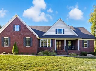 706 Toncin Ave, Bessemer City, NC 28016