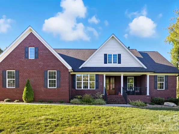 706 Toncin Ave, Bessemer City, NC 28016