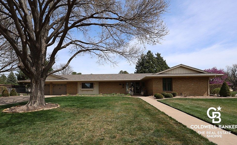 1st image of 1105 Mockingbird Ln