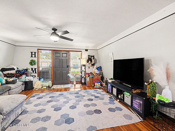 5th image of 6830 Bright Ave
