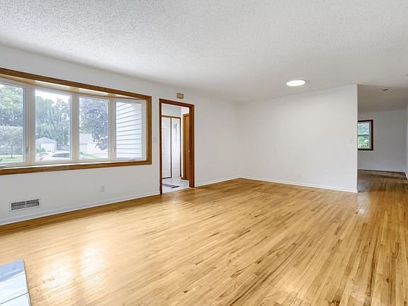 4th image of 8536 15th Ave S