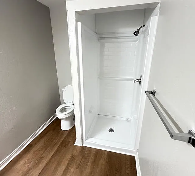 708 Champion Ct — Photo 11