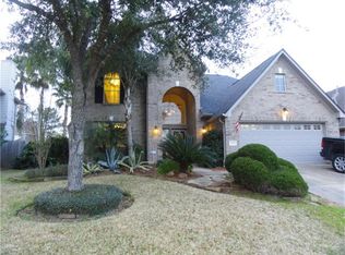 2614 Dixie Woods Dr, Pearland, TX 77581