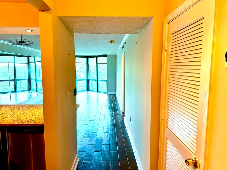 2870 Pharr Ct S — Photo 15