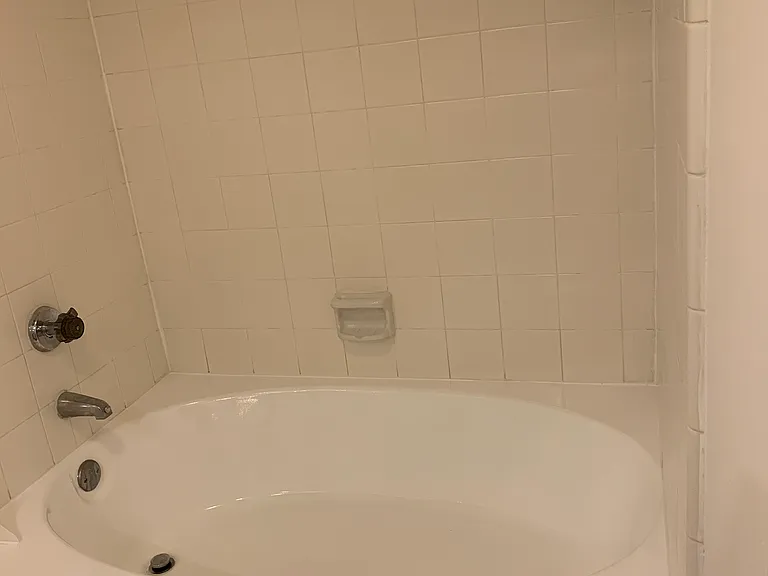 12400 Overbrook Ln — Photo 10