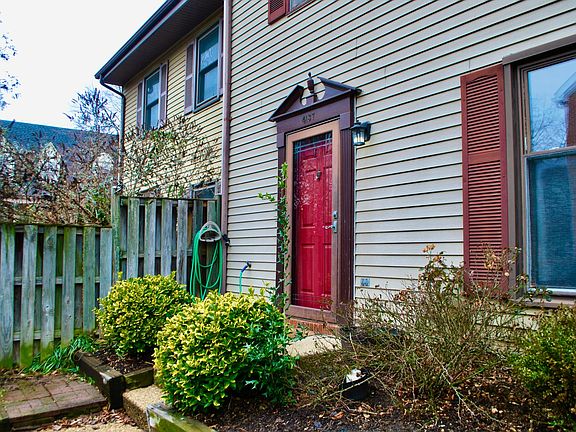 2nd image of 4137 11th St N