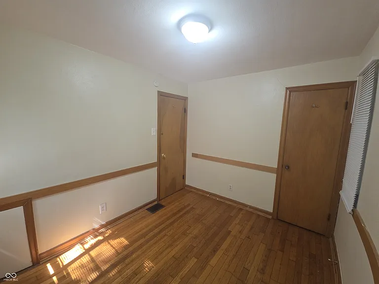 67 W Westfield Blvd — Photo 7