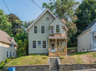 36 Oak St, Norwich, CT 06360