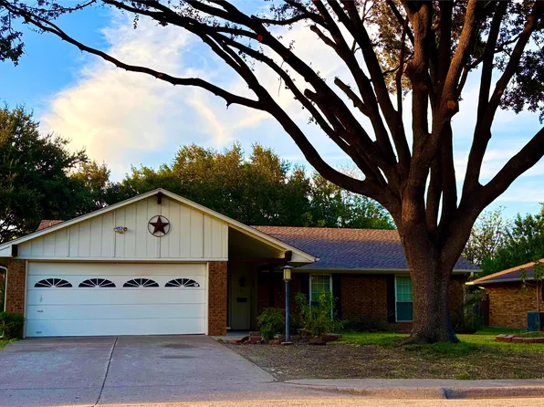 105 Tanglewood Ln, Waxahachie, TX 75165