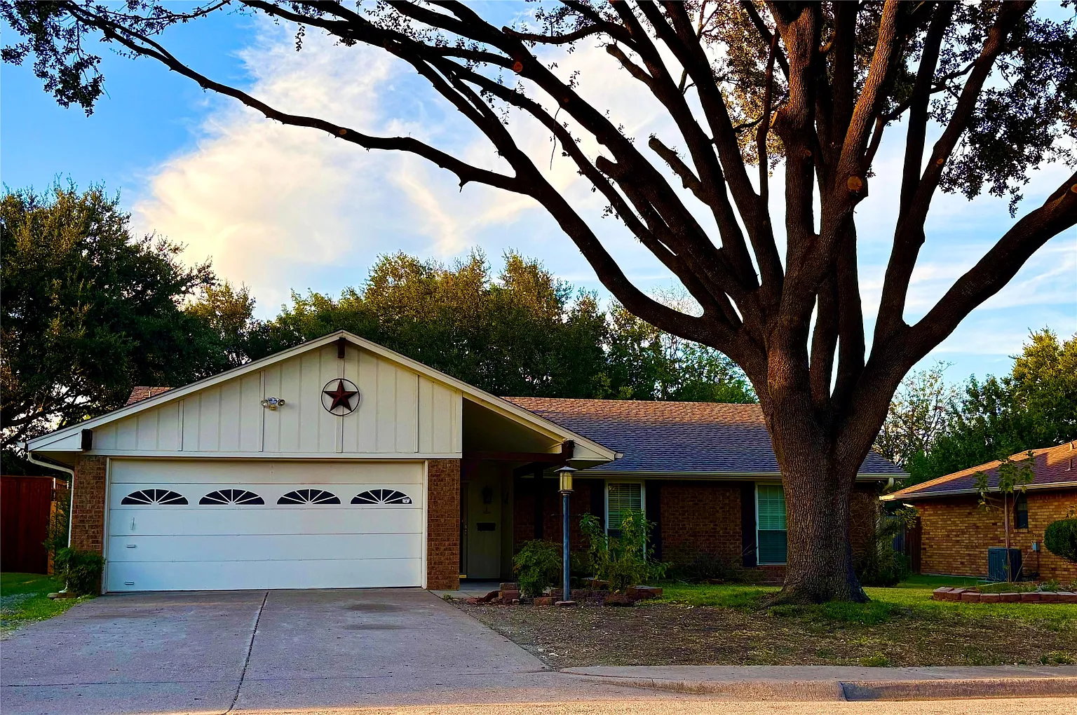 105 Tanglewood Ln, Waxahachie TX - Owner Finance Home