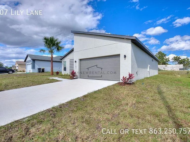 107 Lily Ln — Photo 7