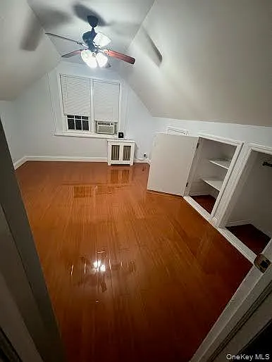 4 bed, 2.0 bath, 1260 sqft, $4,000 — Photo 4